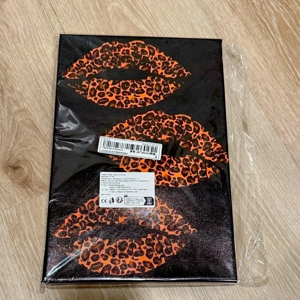 Leopard Print Lips Framed Canvas Wall Decor NEW 🏷️